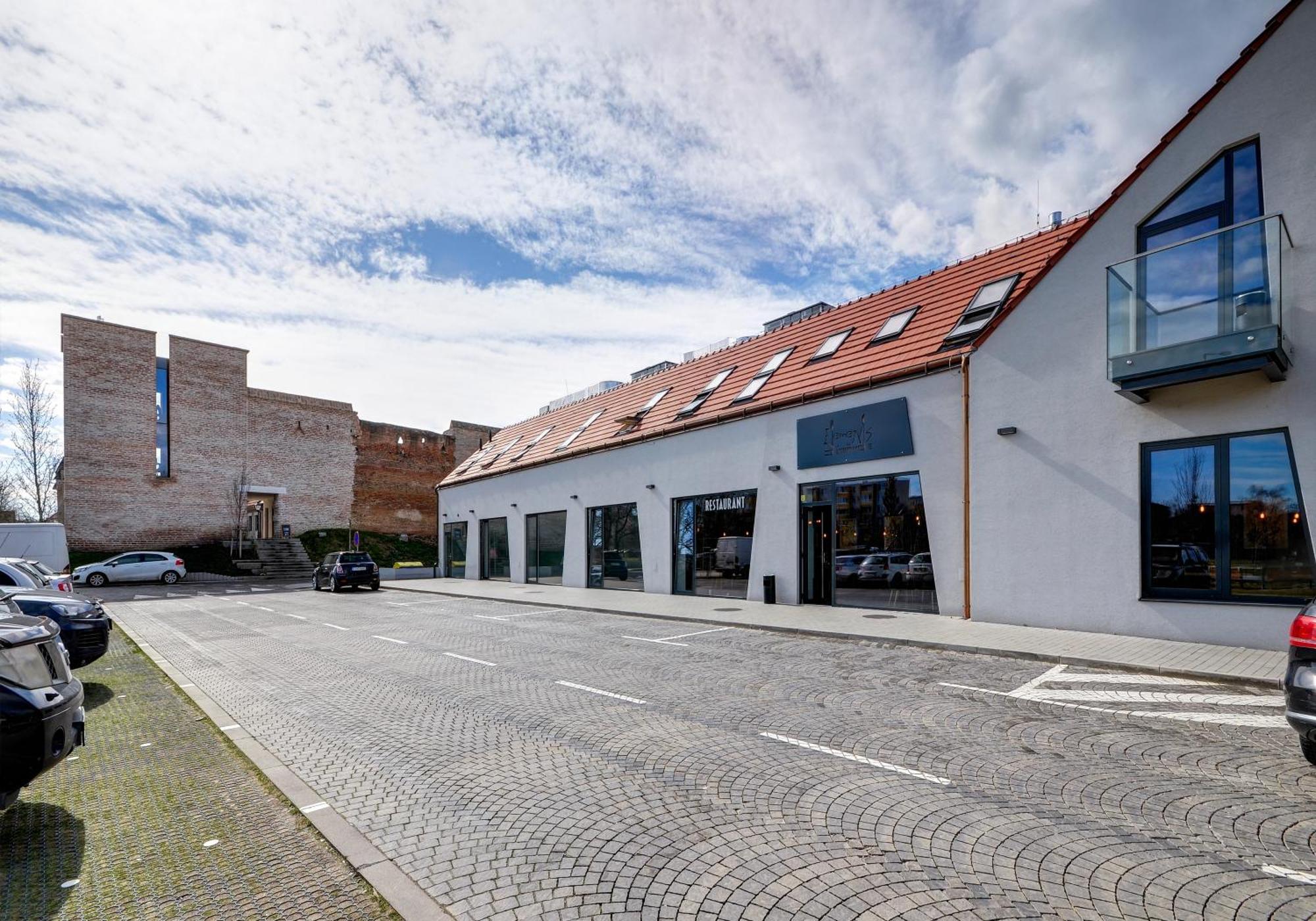 Penzion Elements Trnava Exteriör bild